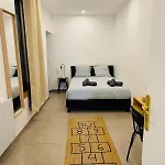 公寓 Magnifique 2 Pieces En Plein Centre Avec Parking *