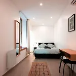 Magnifique 2 Pieces En Plein Centre Avec Parking 艾克斯莱班