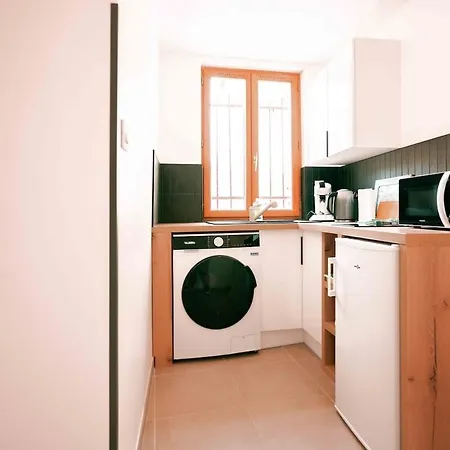 Apartment Magnifique 2 Pieces En Plein Centre Avec Parking