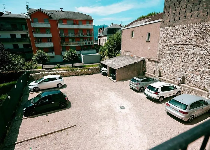 Magnifique 2 Pieces En Plein Centre Avec Parking Apartment