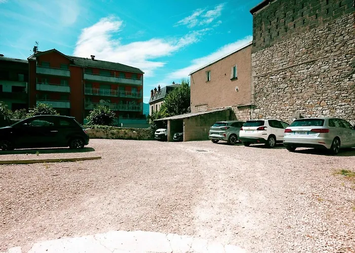 Magnifique 2 Pieces En Plein Centre Avec Parking Appartement *